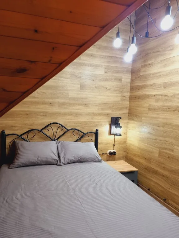 Коттедж с личным термальными бассейном и баней в центре Мостовского