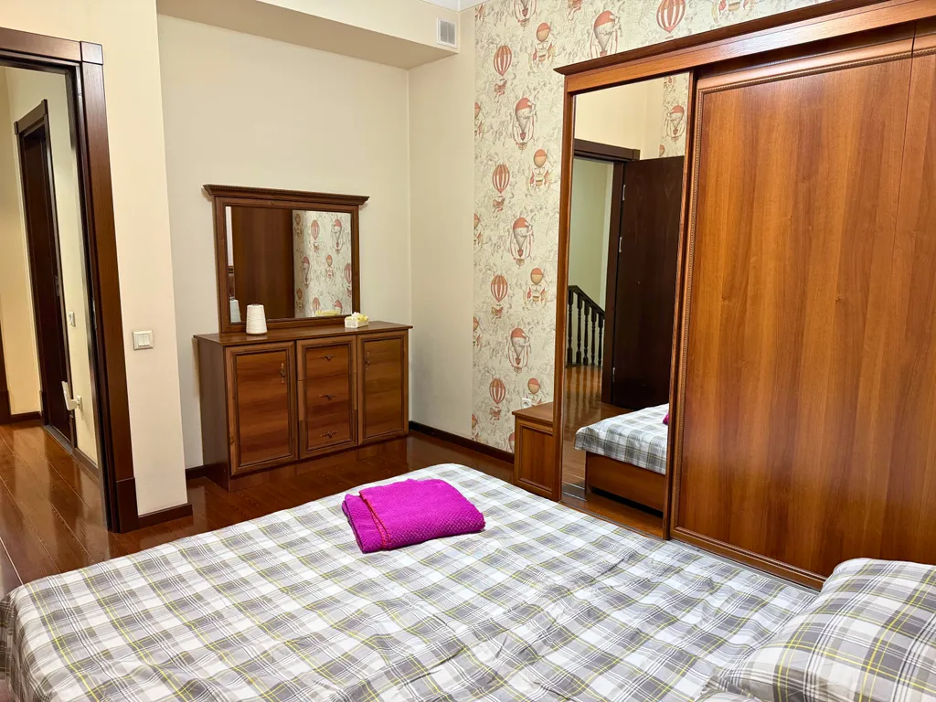 Танхаус рядом со множеством ресторанов