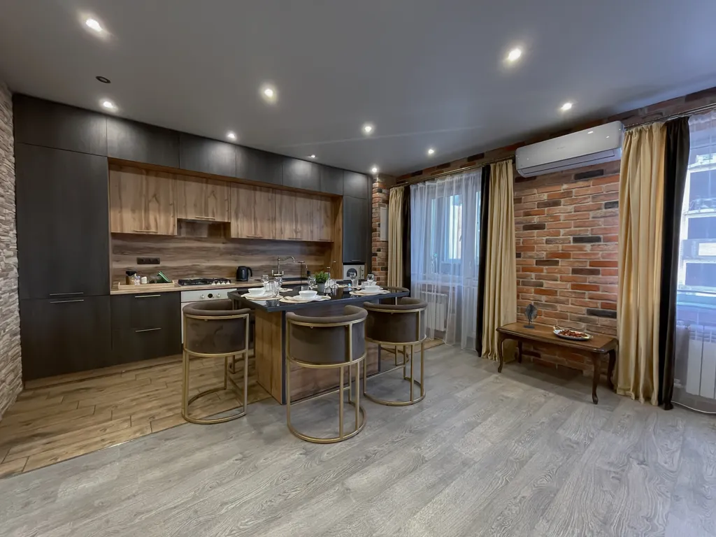 Квартира рядом с ТЦ и кинотеатром