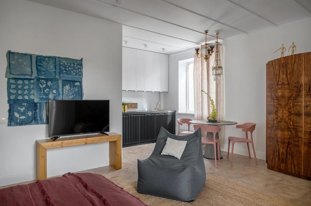 Светлая уютная квартира недалеко от центра города