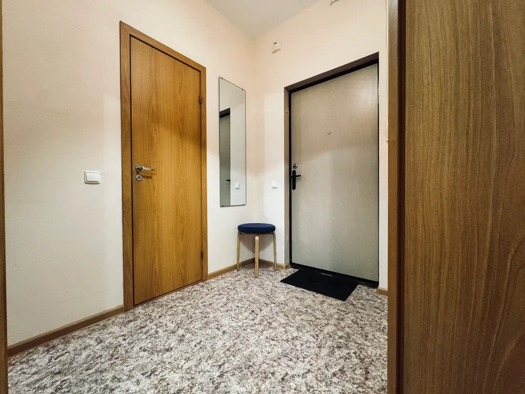 Уютная квартира на берегу реки Невы в центральном районе г. Кировска