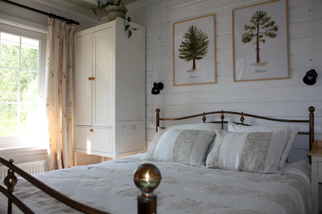 Дом с сауной на берегу реки