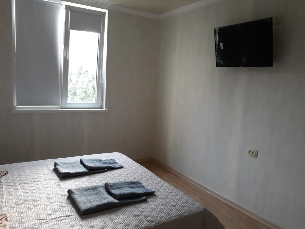 Небольшой 2-х местный номер с 1 двуспальной кроватью