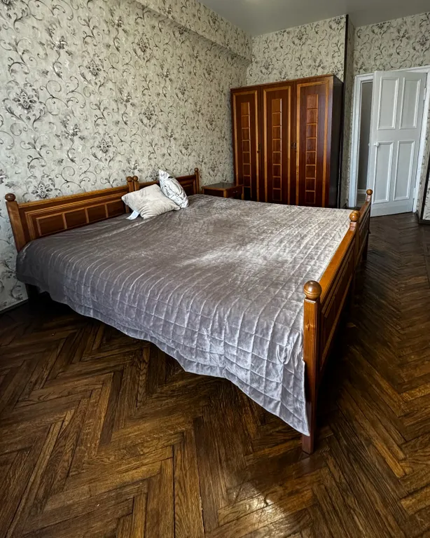 Уютная квартира рядом с новым тетром Г.Камала