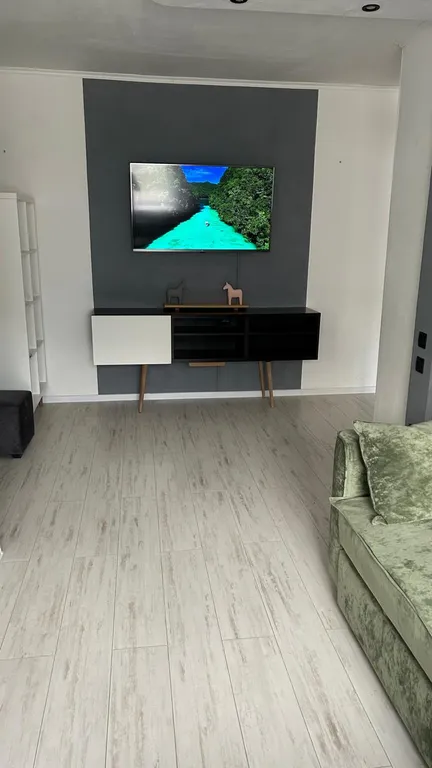 Уютная квартира с видом на Пик любви