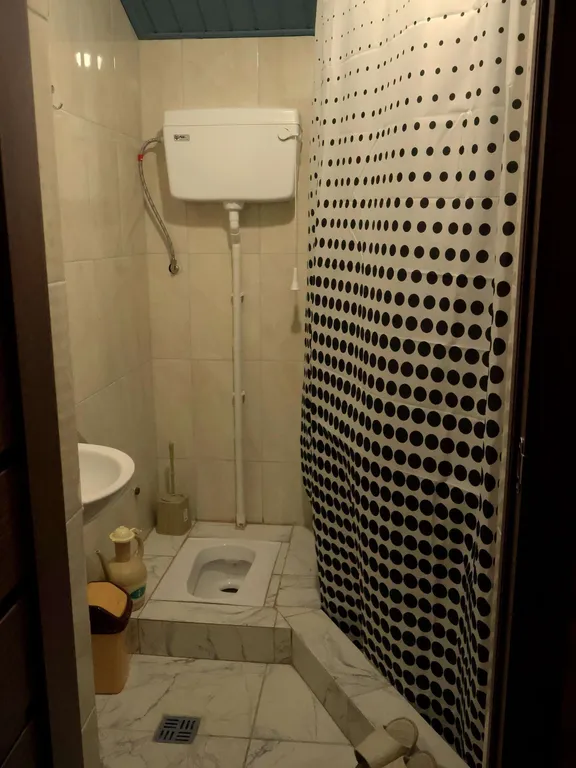 Дом на берегу Каспийского моря