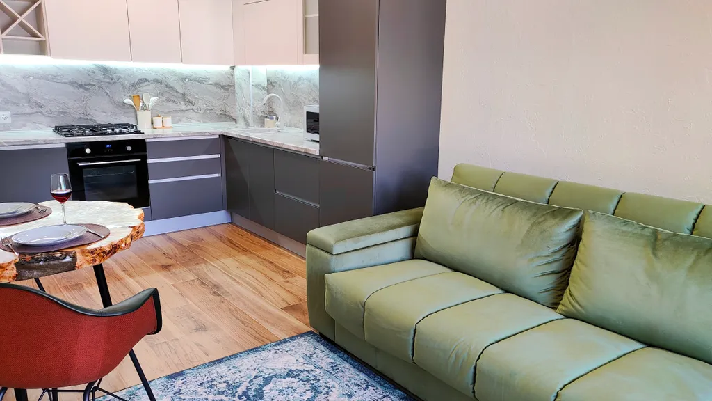 Светлый, уютный и современный апартамент в центре Красной Поляны