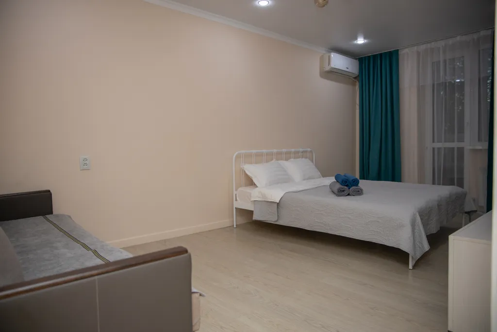 Квартира в доме с муралом в Золотом квадрате