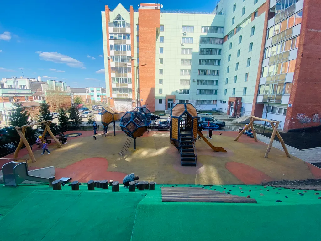 Центр города в 5 минутах езды, размещение 12 чел, кондиционер, сауна