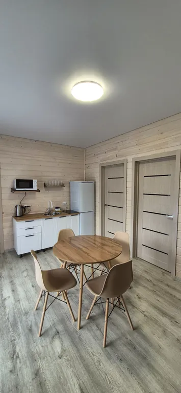 Домик с видом на горы