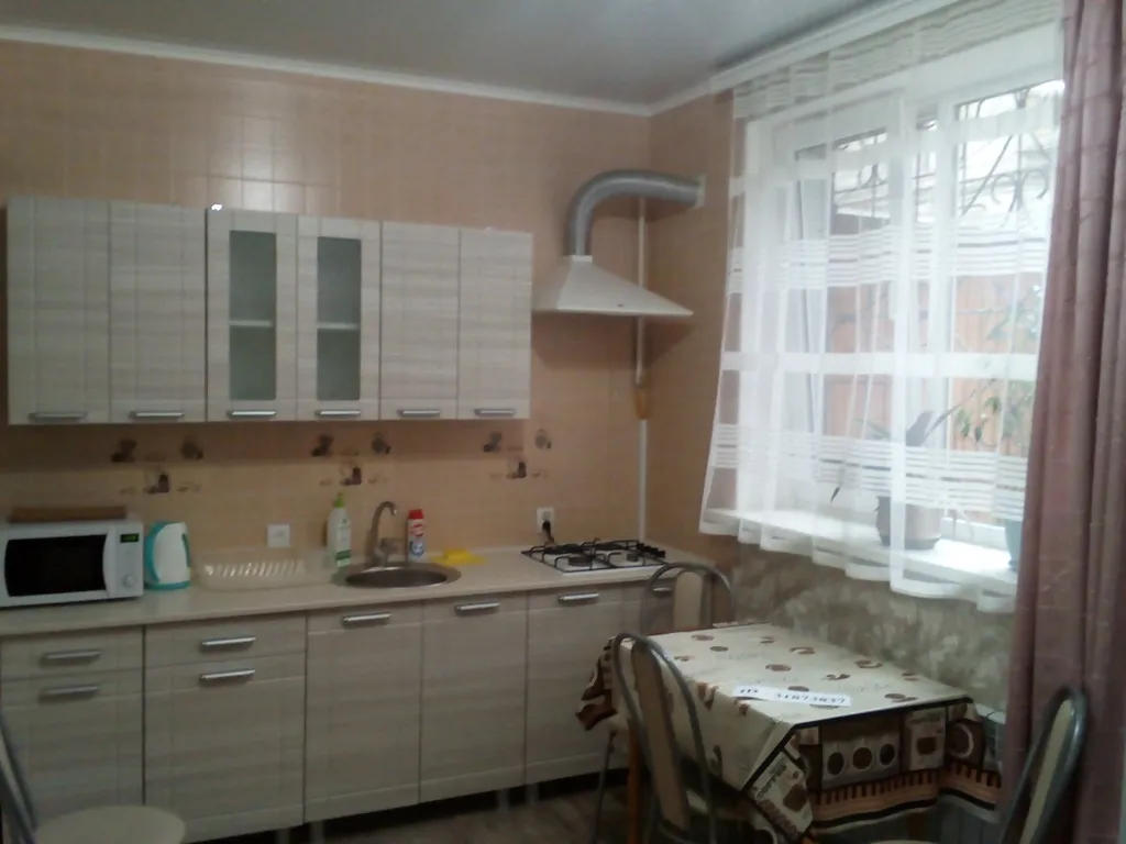 Уютная 2 комнатная квартира у моря с беседкой