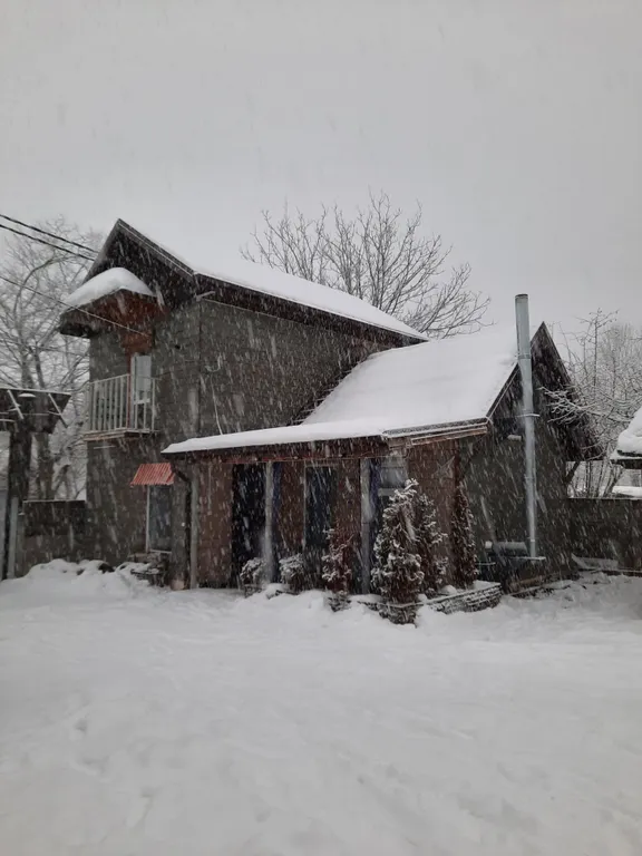 Стильный и просторный дом атмосфера в стиле лофт с баней, бассейном