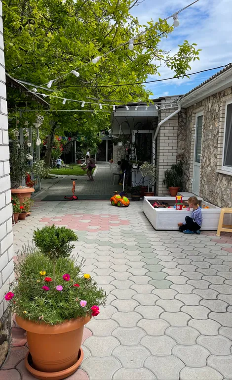 Студия со всеми удобствами и кухней