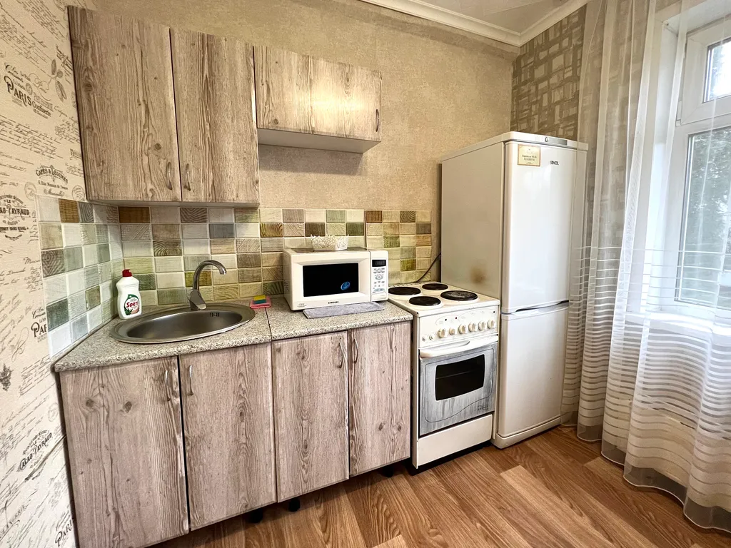 Однокомнатная квартира на улице Мира 7А — аренда посуточно в Юрга