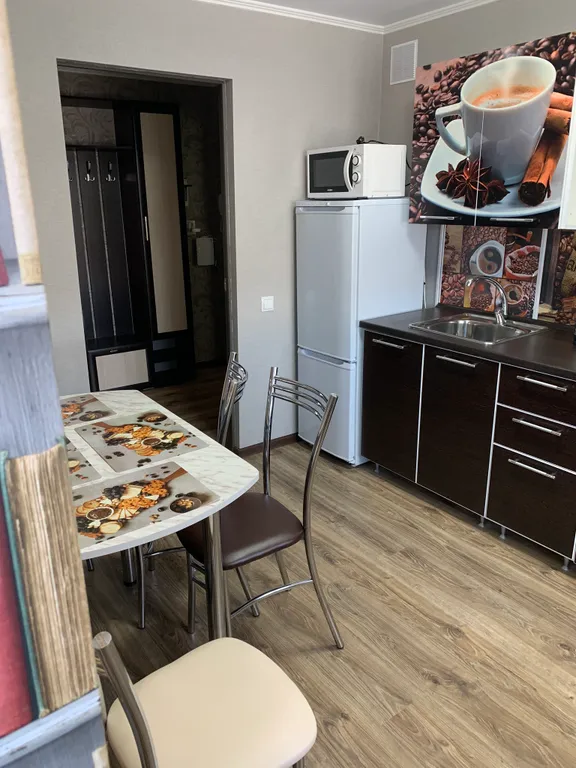 Трешка в центре в районе церкви