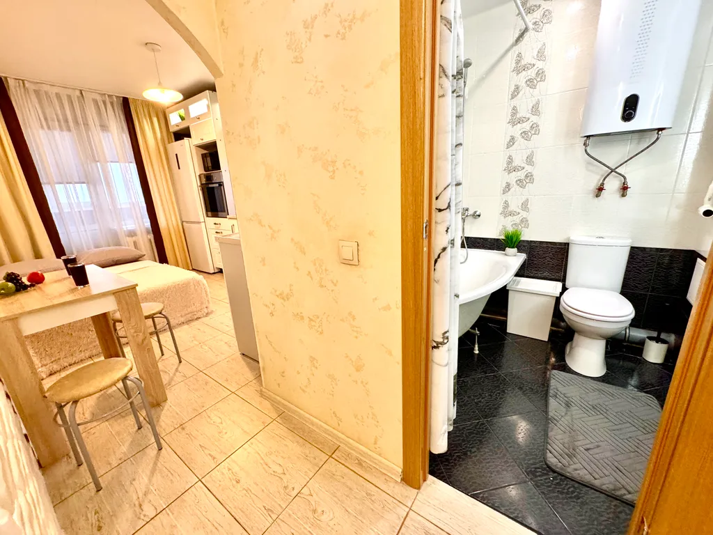 Красивая, уютная квартира в новом доме рядом с ТЦ "Космопорт"