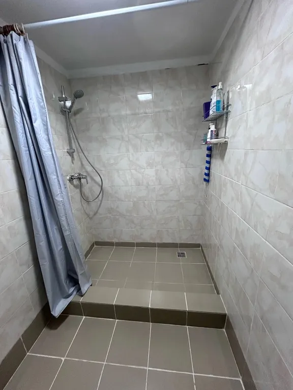 Комната в двухкомнатном доме