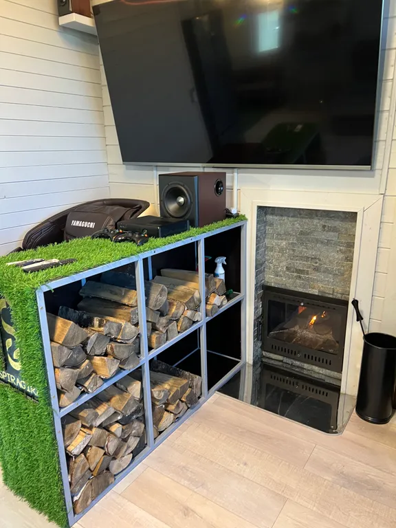 Уютный дом с видом на реку