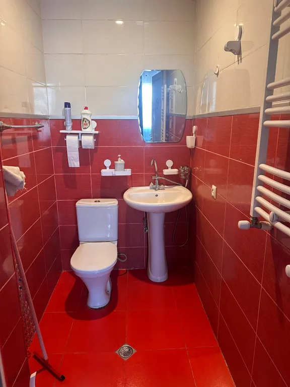 Уютный двухкомнатный семейный номер