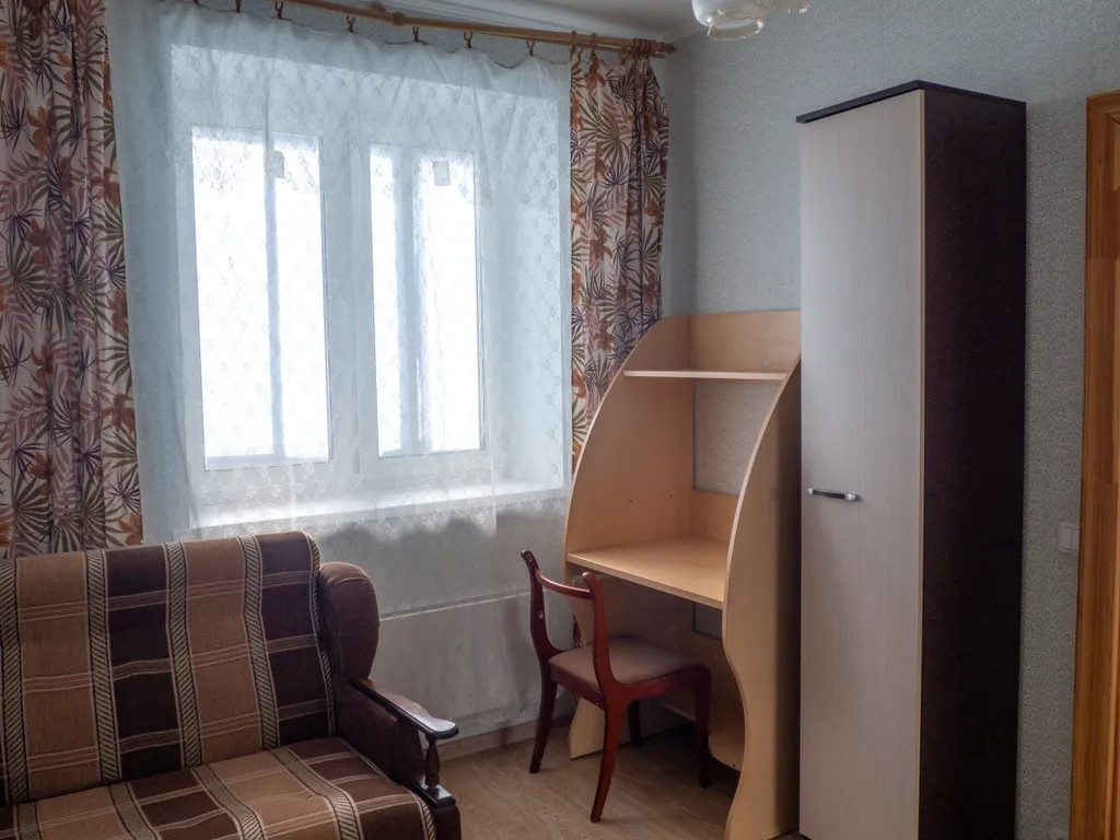 Просторная светлая двухкомнатная квартира в современном доме