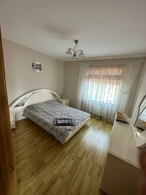 4-комнатная Квартира