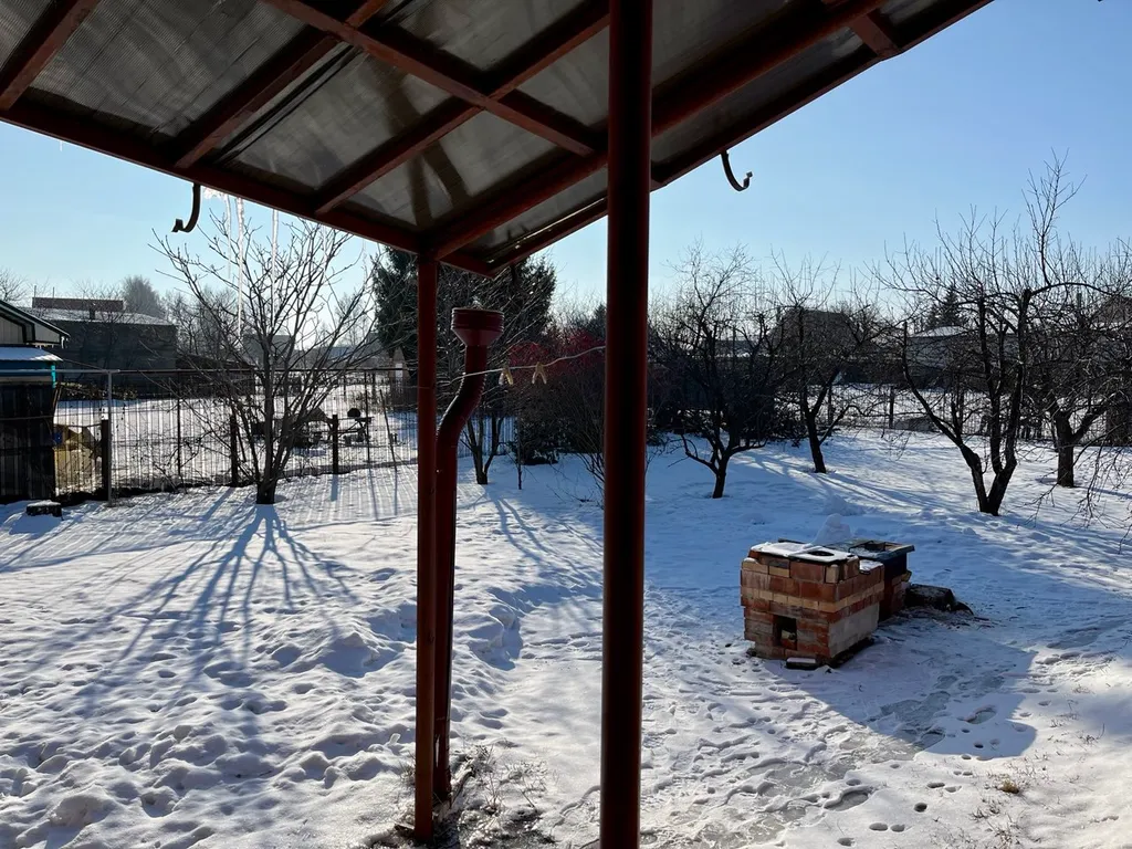 Уютный дом с камином