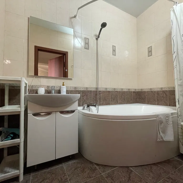 Современные двухкомнатные апартаменты в самом центре города