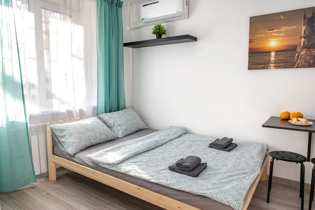 Уютная комната-студия на Второй речке рядом с автовокзалом