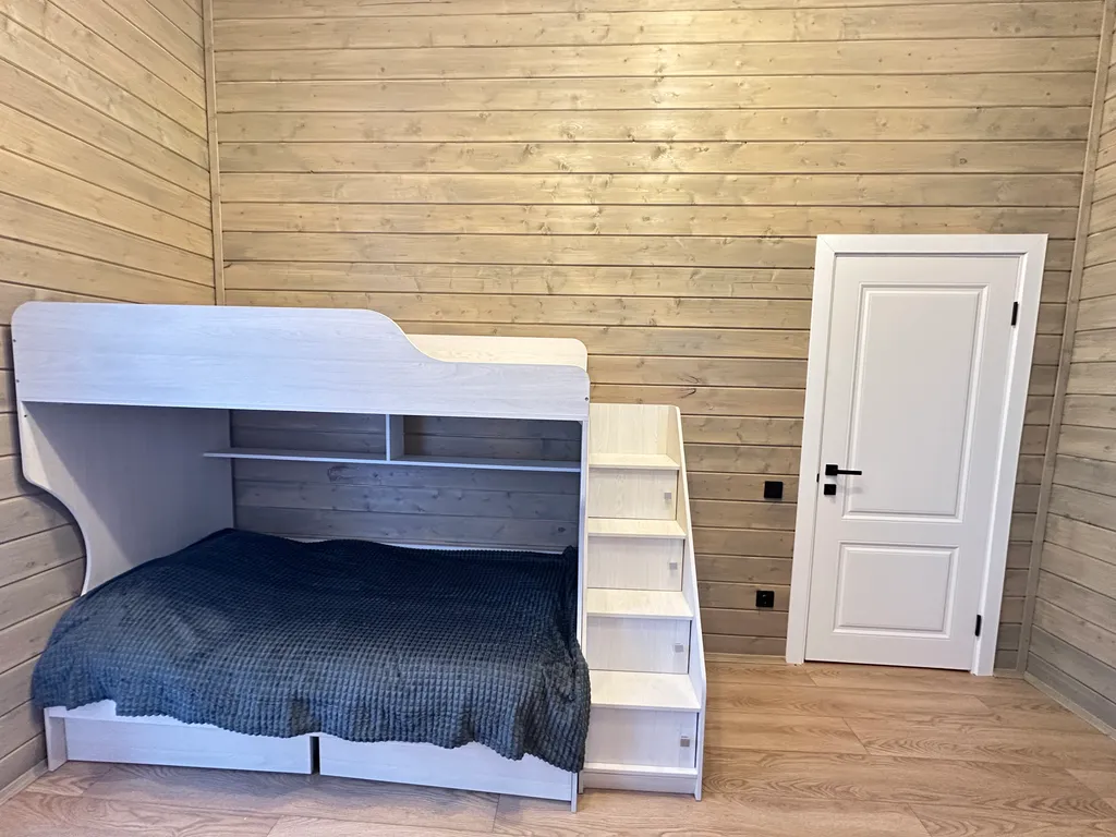 4-комнатный Дом