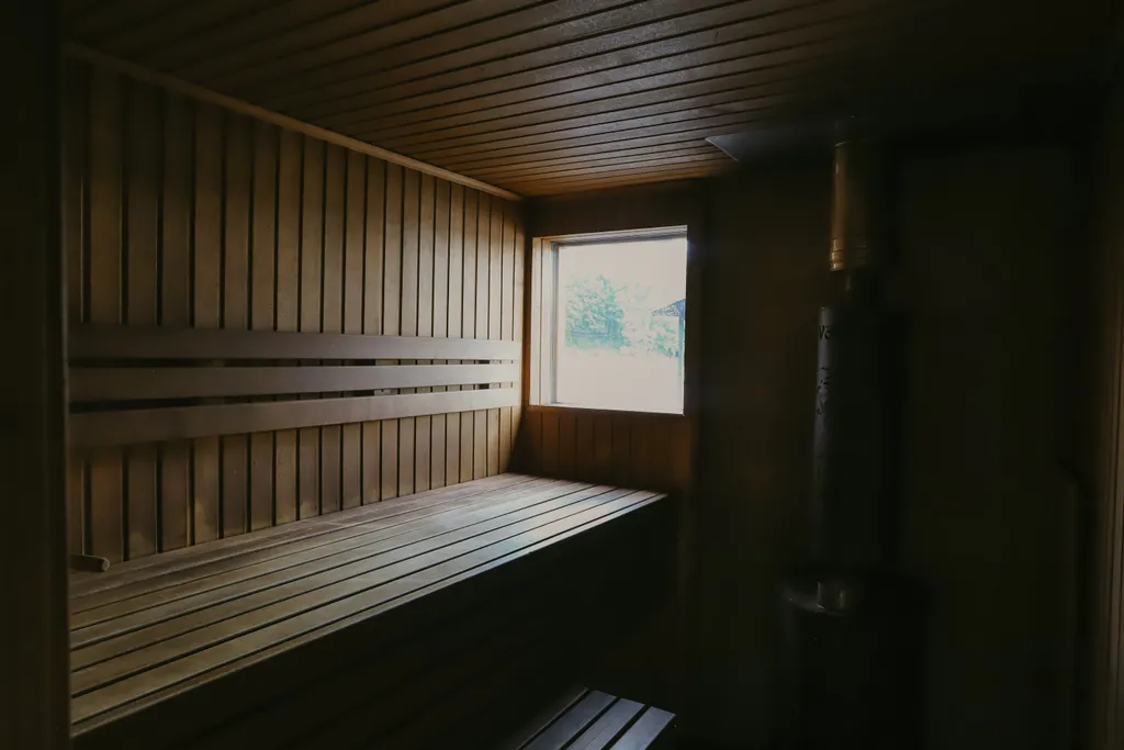 Плавучий дом Налим