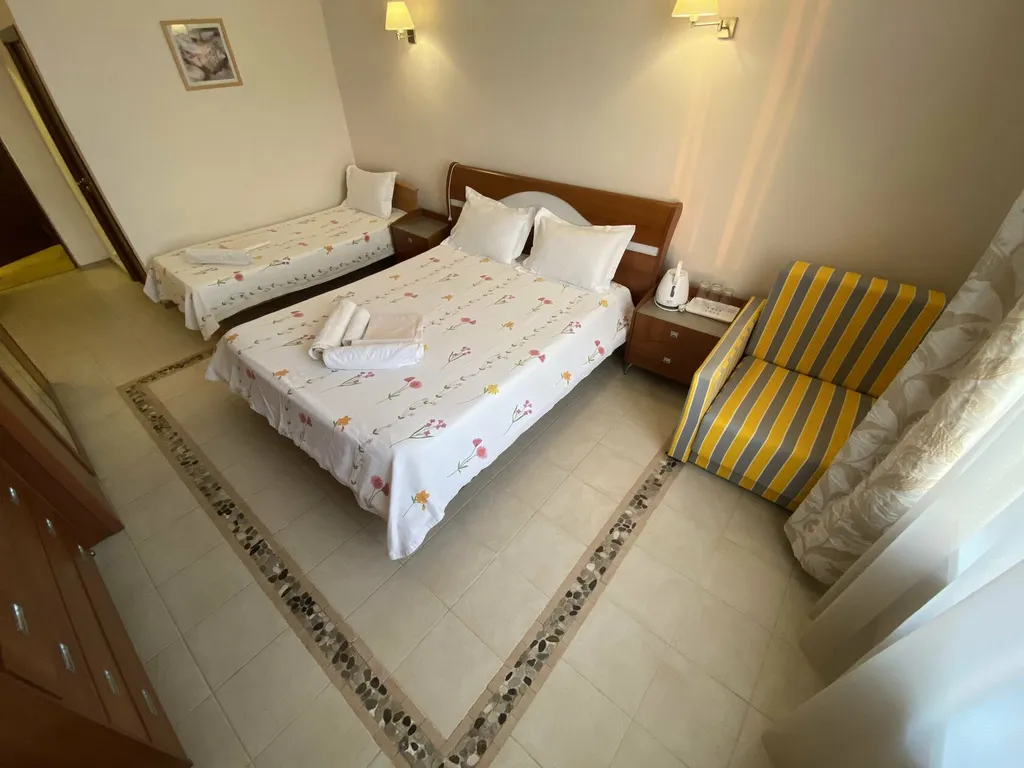 Квартира Делюкс трехместный с видом на море — аренда посуточно в Лоо