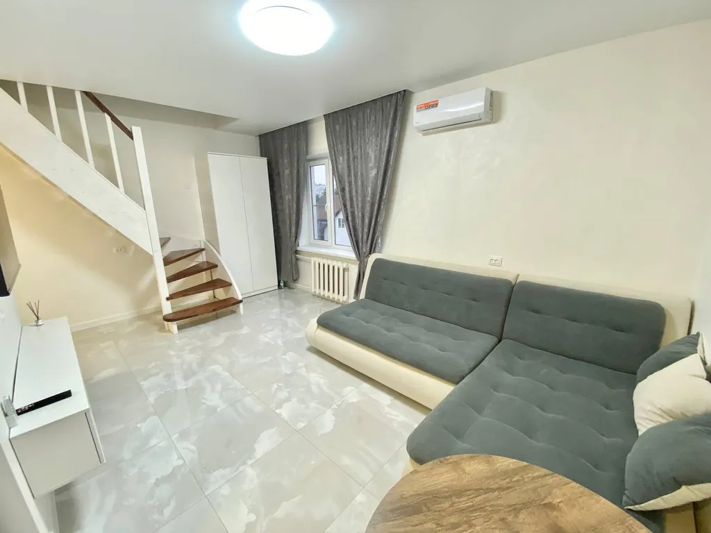 Квартира Уютная стильная квартира в 2х уровнях с видом на город — Анапа