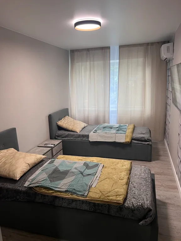 Трехкомнатная квартира в центре Кудепсты