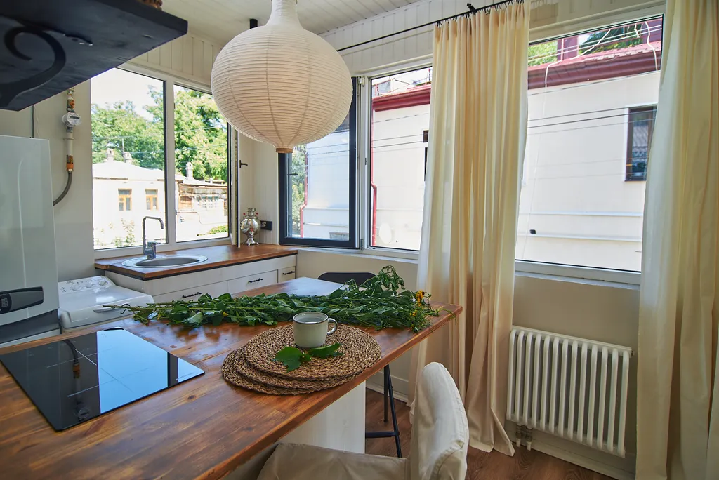 Апартаменты с авторским дизайном в доме 19-го века в сердце старого го