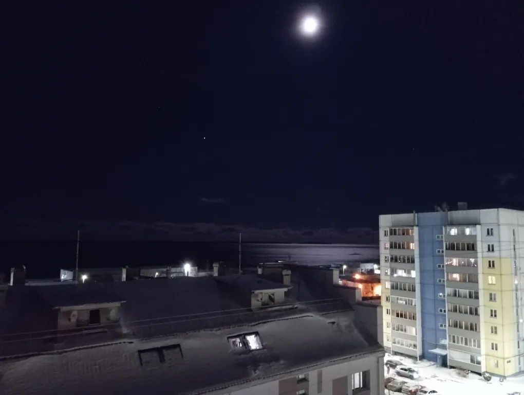 Уютная квартира-студия с видом на озеро