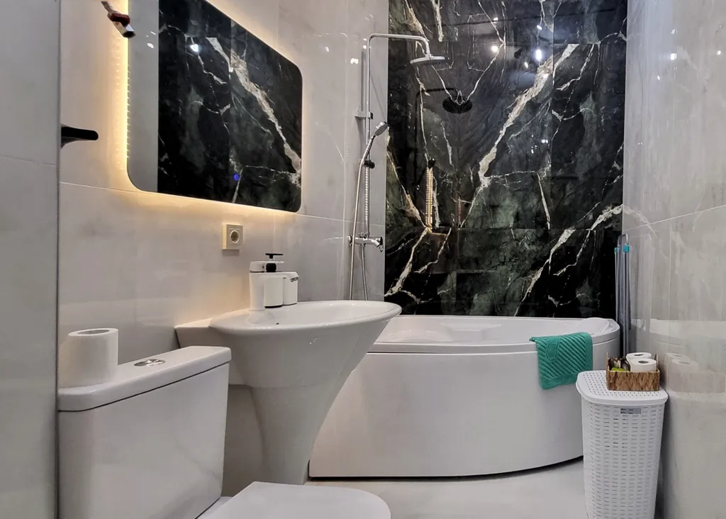 Рыжий Кот ЛОКО (просторная квартира с двумя изолированными спальнями)