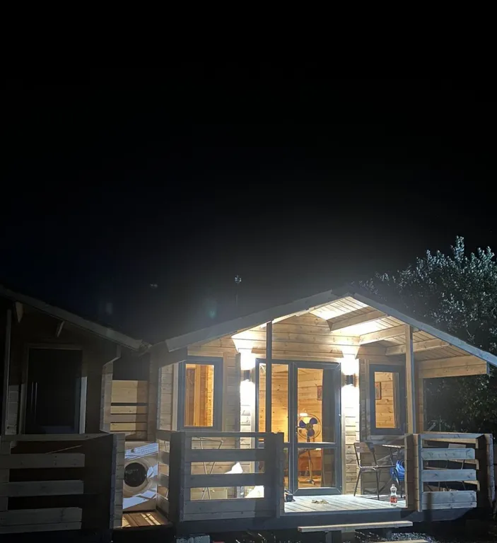 Коттедж Комфортные летние домики на море — Сухум