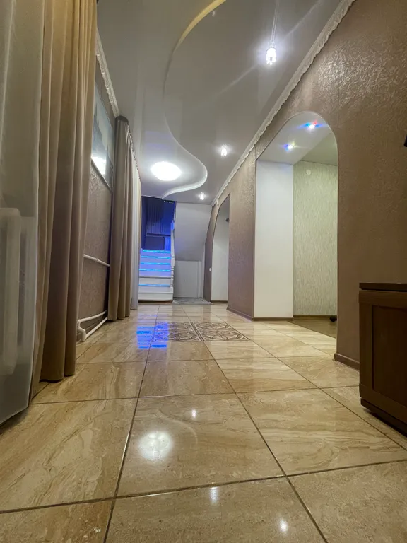 Уютный дом в черте города