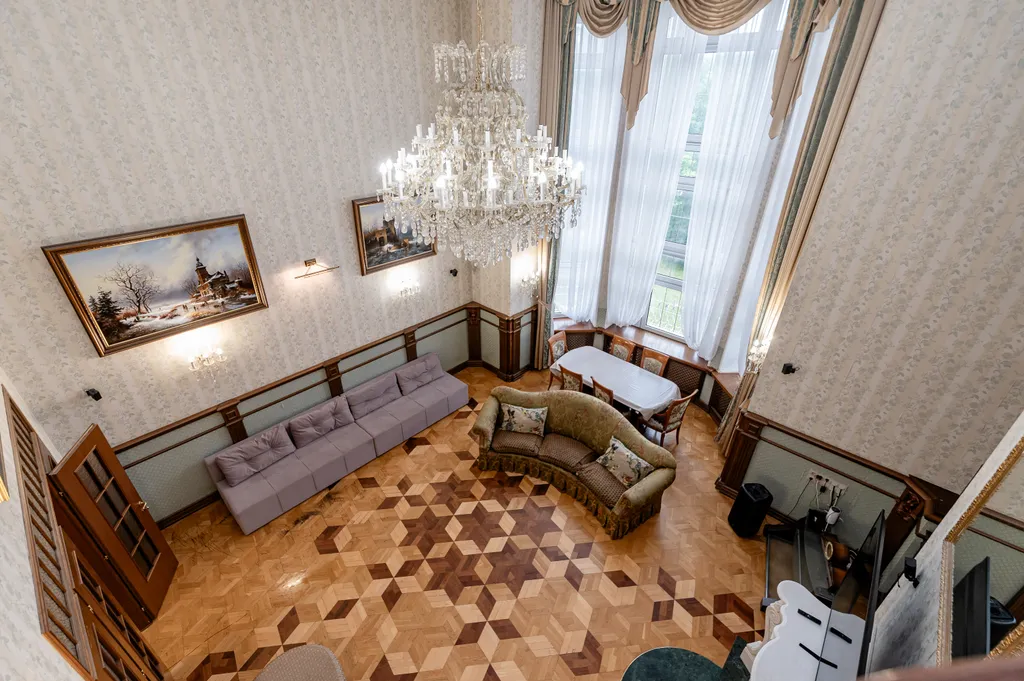 Коттедж с бассейном и сауной в Красногорске