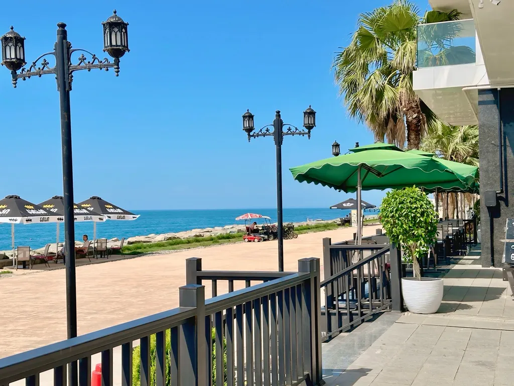 Романтичная студия с видом на море Batumi View