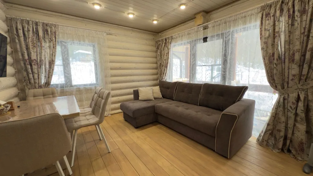 Сруб с банным чаном