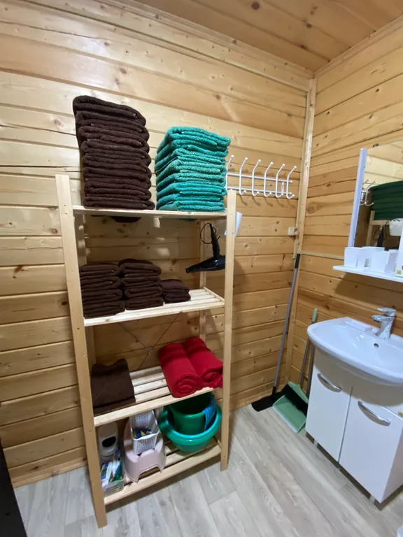 Уютные домики у канала