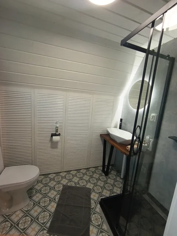 A-frame домик у леса