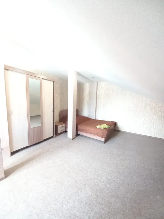 Уютные апартаменты со своей парковкой (рядом центр томографии, аэропорт)