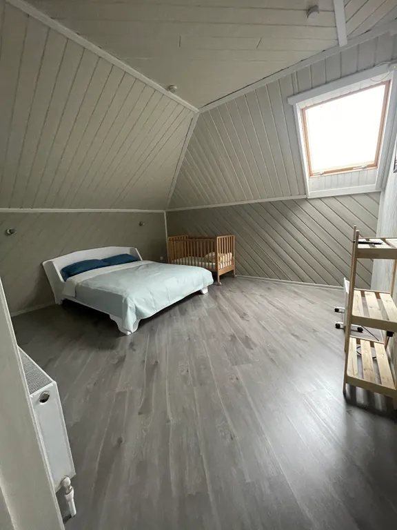 8-комнатный Дом