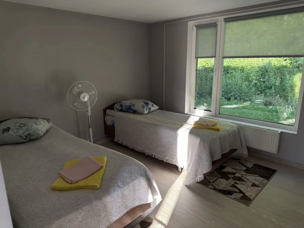 Глэмпинг у peки Bолoста