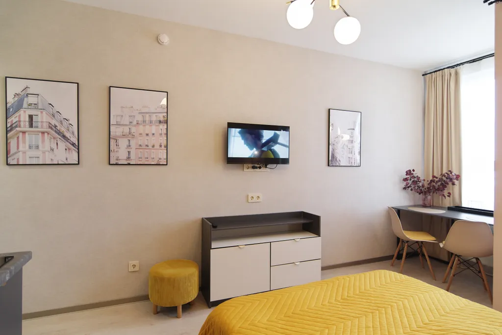 Видовая студия с евроремонтом на Самаровской