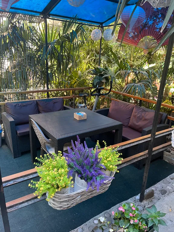 Коттедж Коттедж Сдам котедж с беседкой и мангальной зоной в центре Ялты — Ялта