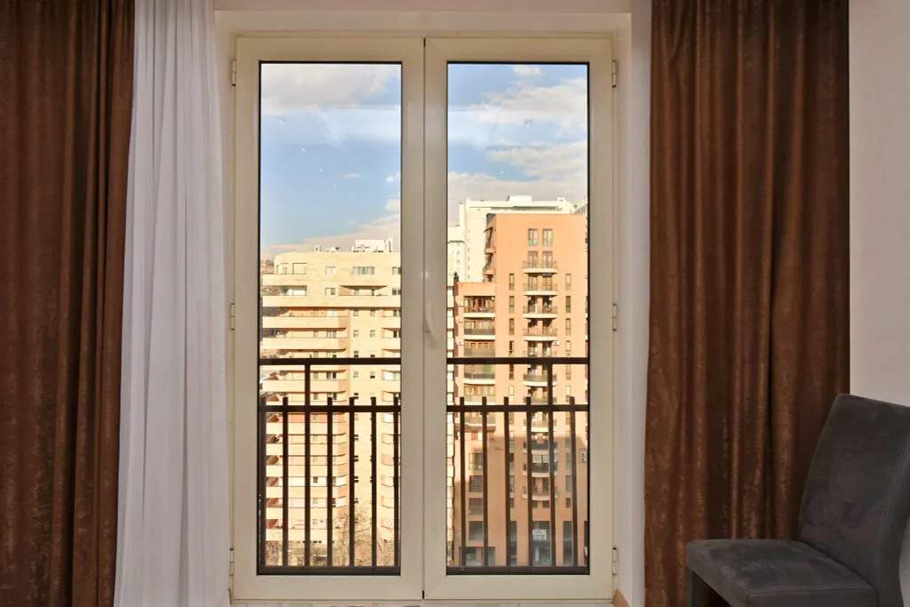 Apartment on Pavstos