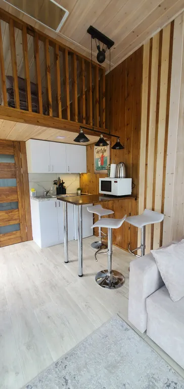 Дом почти двухэтажный на опушке реликтового бора с видом на горы